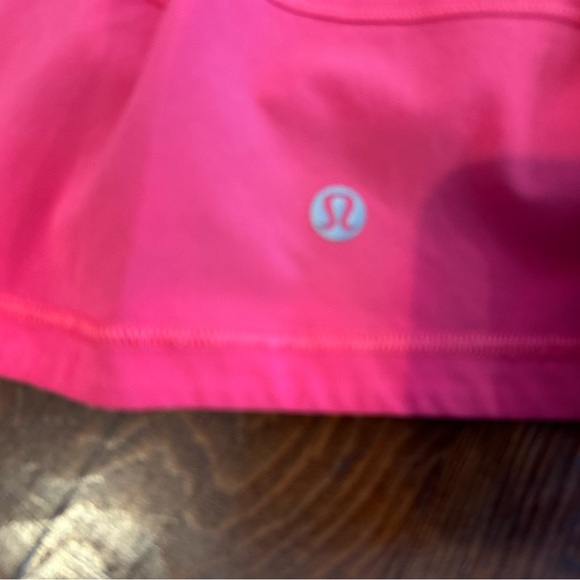 Lululemon - Picture 5 of 6